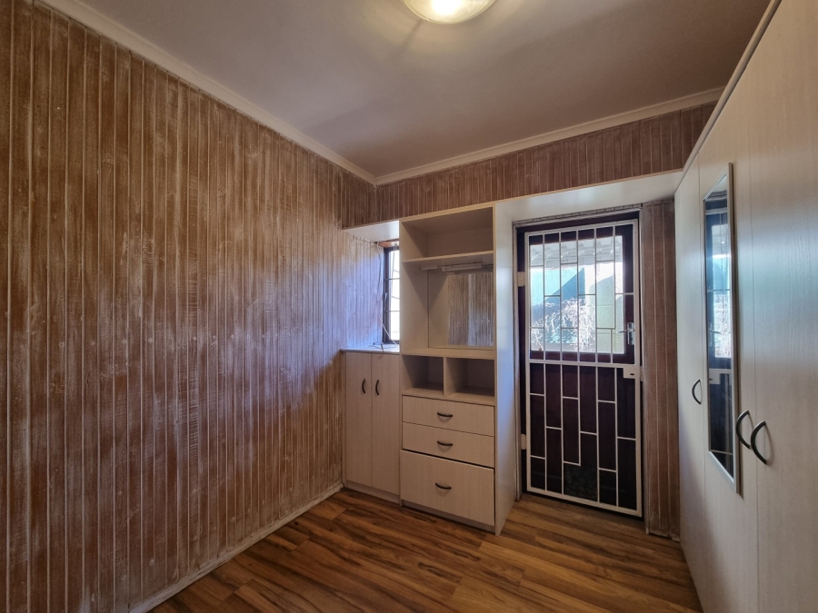 4 Bedroom Property for Sale in Table View Western Cape